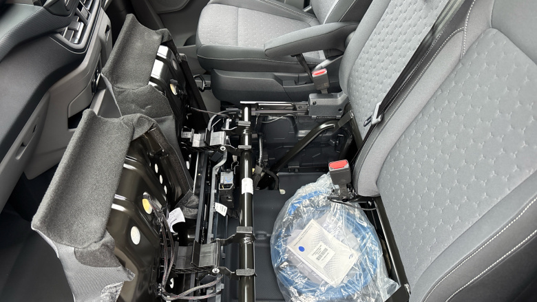 Ford Transit Custom E-320 L1 Rwd 100kW 65kWh H1 Van Limited Auto